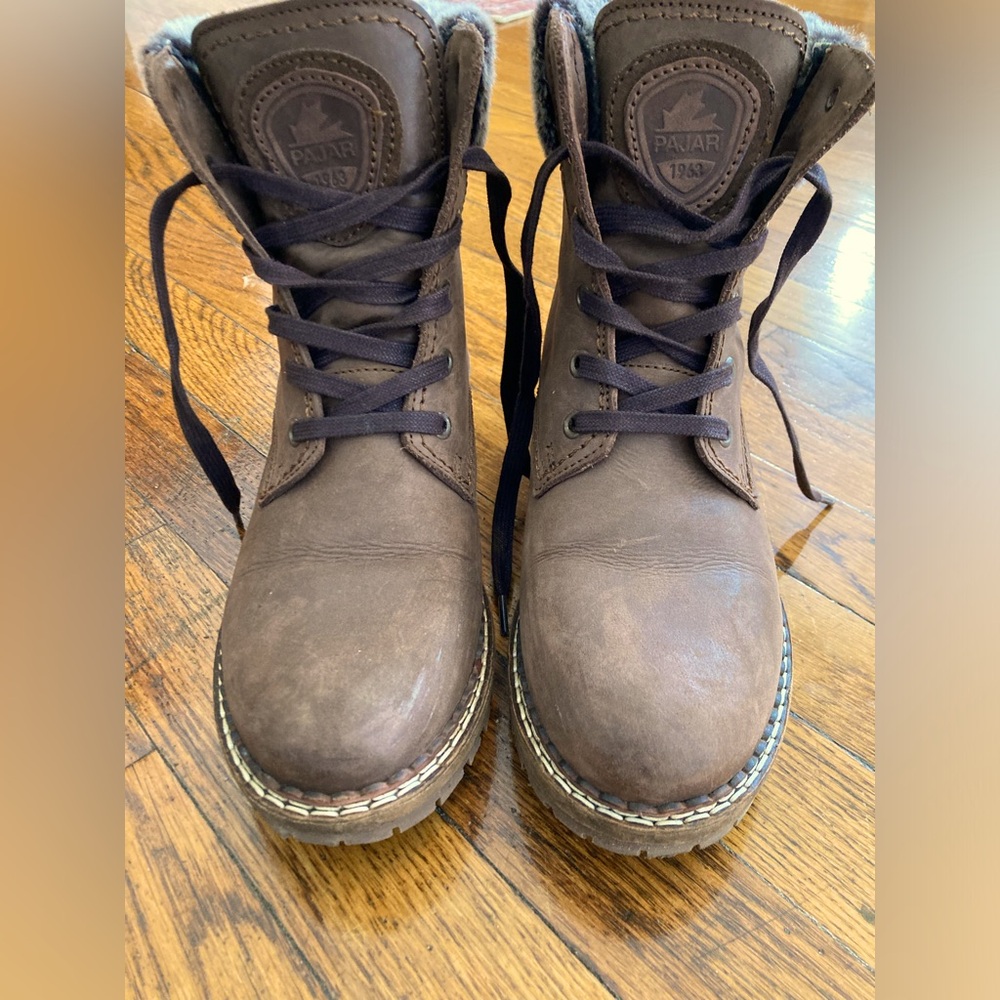 Pajar Canada women's Panthil boots Size 40